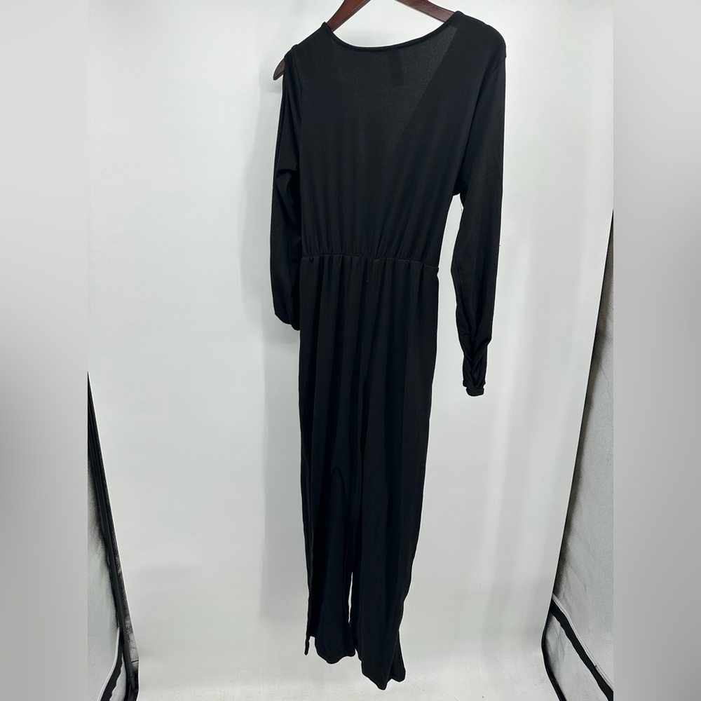 No Boundaries Black One Shoulder Cuffed Sleeve Dress pants - Picture 2 of 5